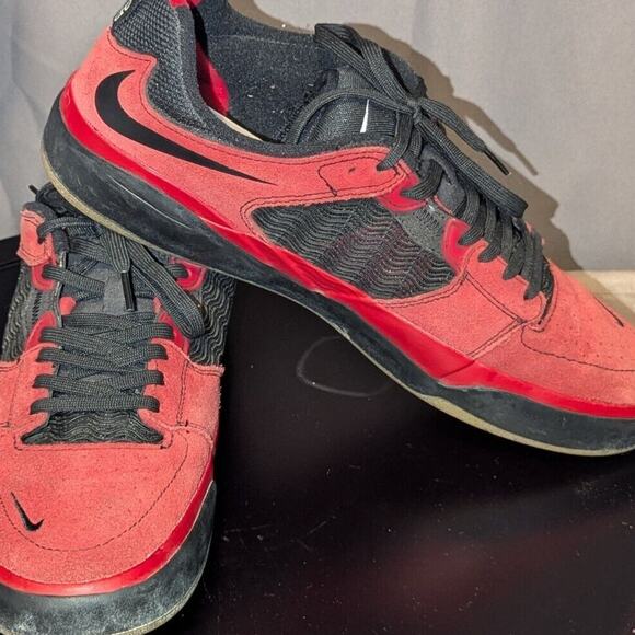 Nike SB Shoes Mens 11.5 Red Suede Ishod Wair Bred Varsity Red Black DC7232-600 - Picture 5 of 10